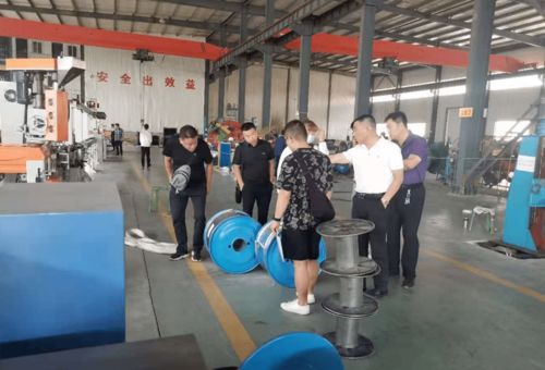 蘭州市場監(jiān)管聚焦企業(yè)質(zhì)量難點 以技術(shù)服務促產(chǎn)業(yè)發(fā)展